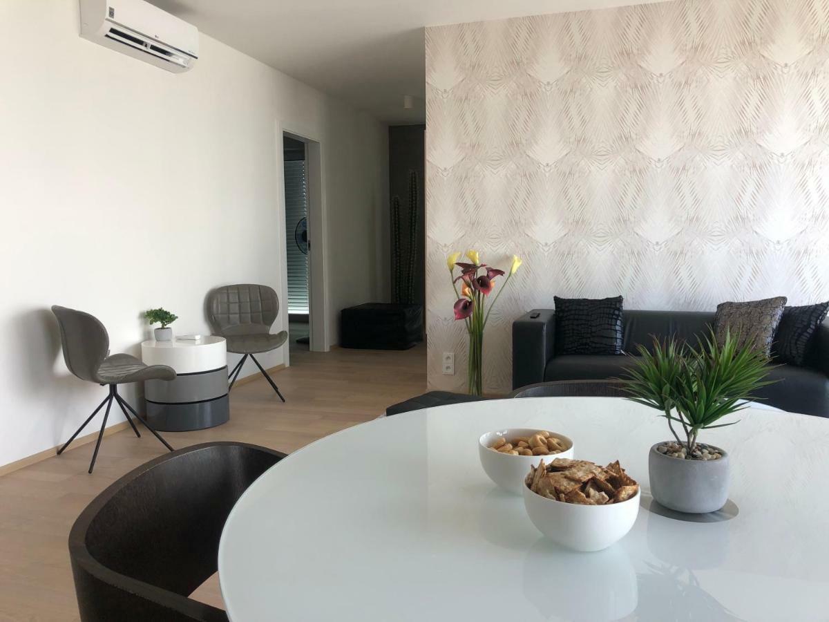 7Th Heaven Apartments ブルノ エクステリア 写真
